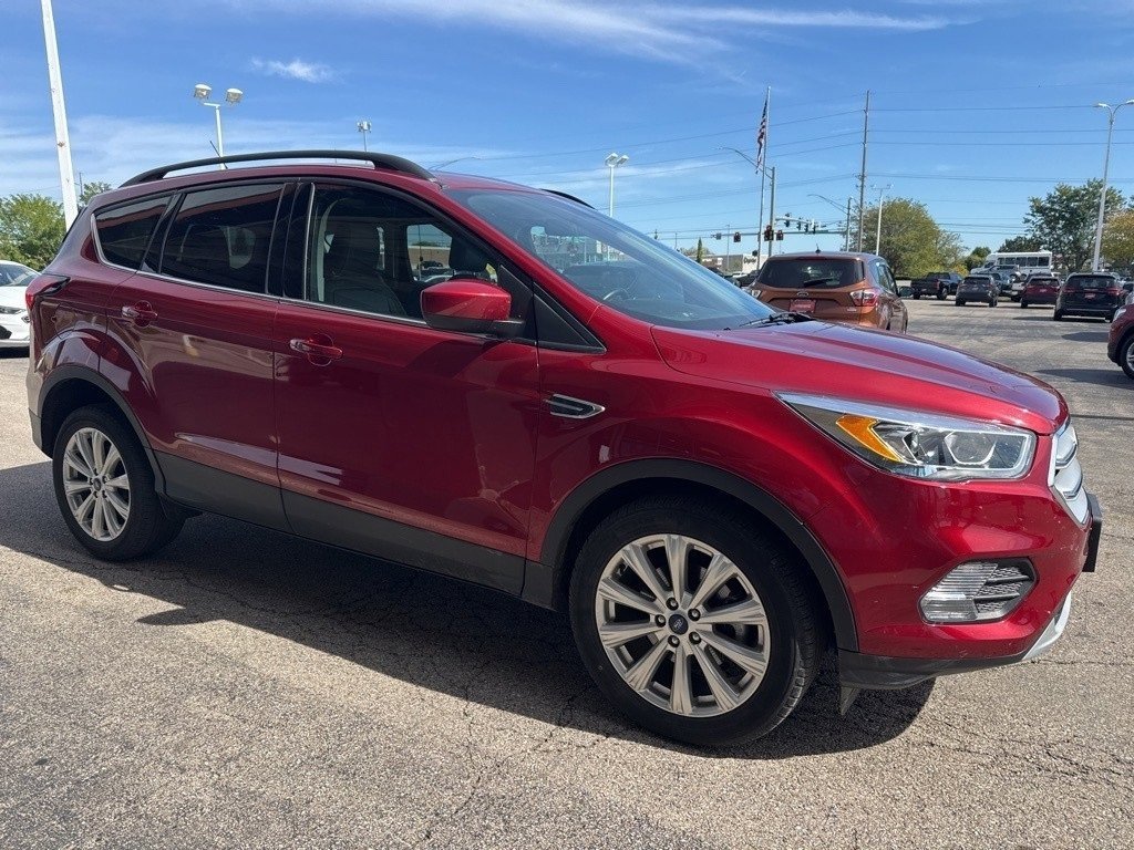 2019 Ford Escape SEL photo 3