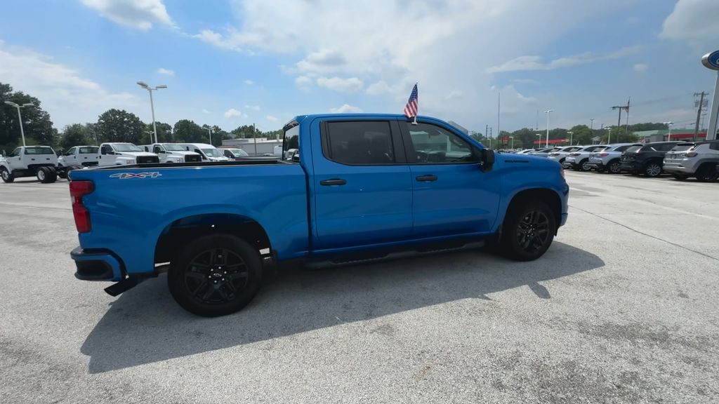 2022 Chevrolet Silverado 1500 Custom photo 8