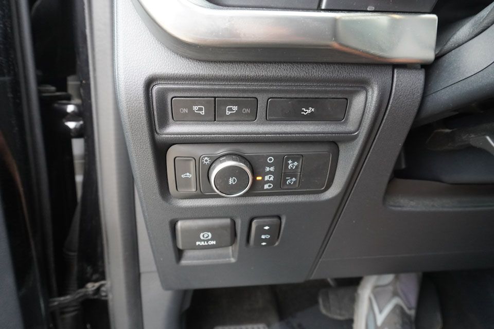 Used 2022 Black Ford Lariat image 23