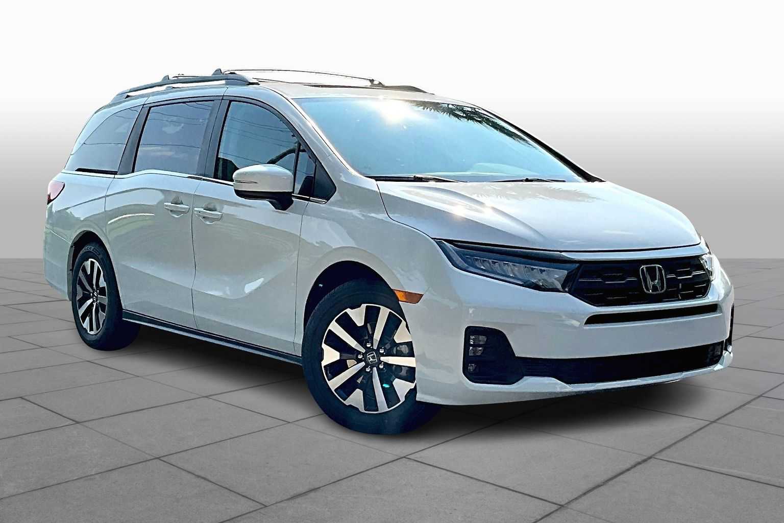 2026 Honda Odyssey EX-L photo 2