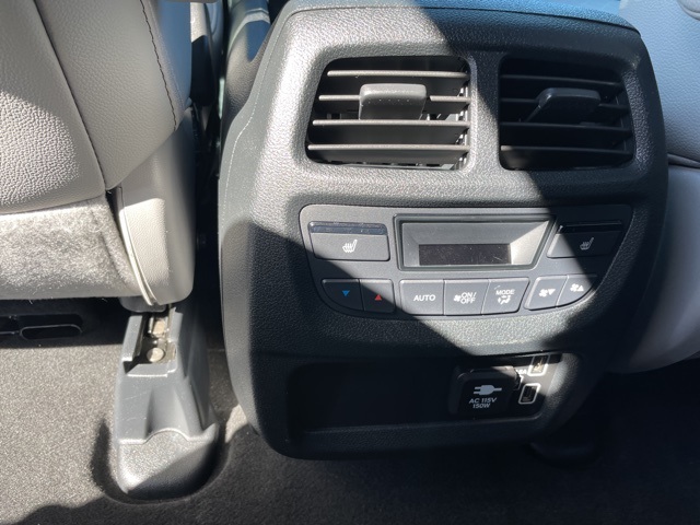 2022 Honda Passport Elite photo 34