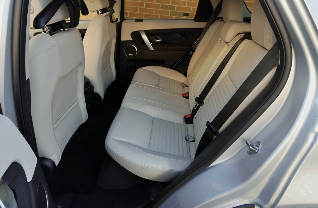 2025 LAND ROVER DISCOVERY SPORT - Image 27