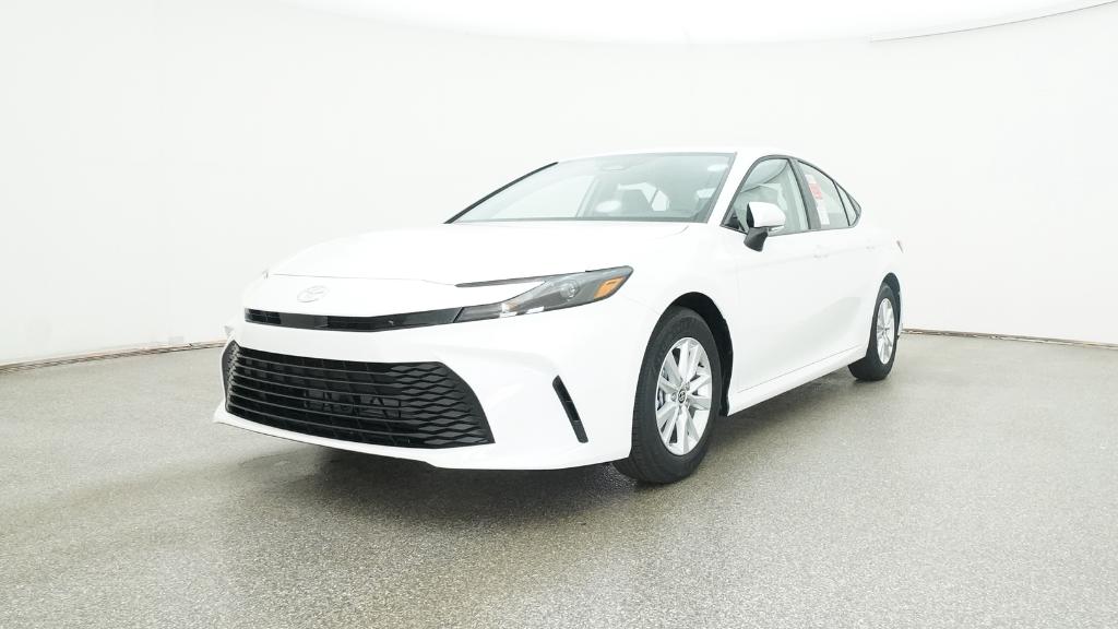 2025 Toyota Camry LE photo 5