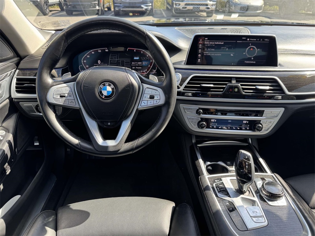 2020 Bmw 750i xDrive Sedan photo 17