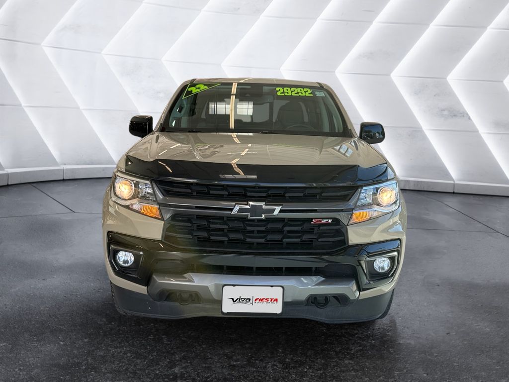2022 Chevrolet Colorado Z71 photo 2