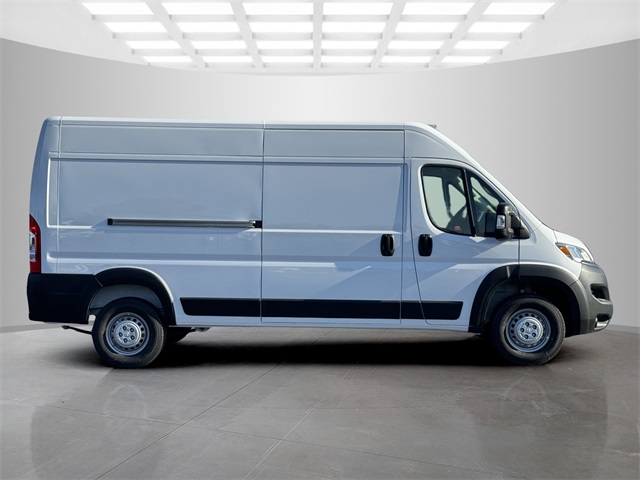 2025 Ram ProMaster 2500 SLT photo 4