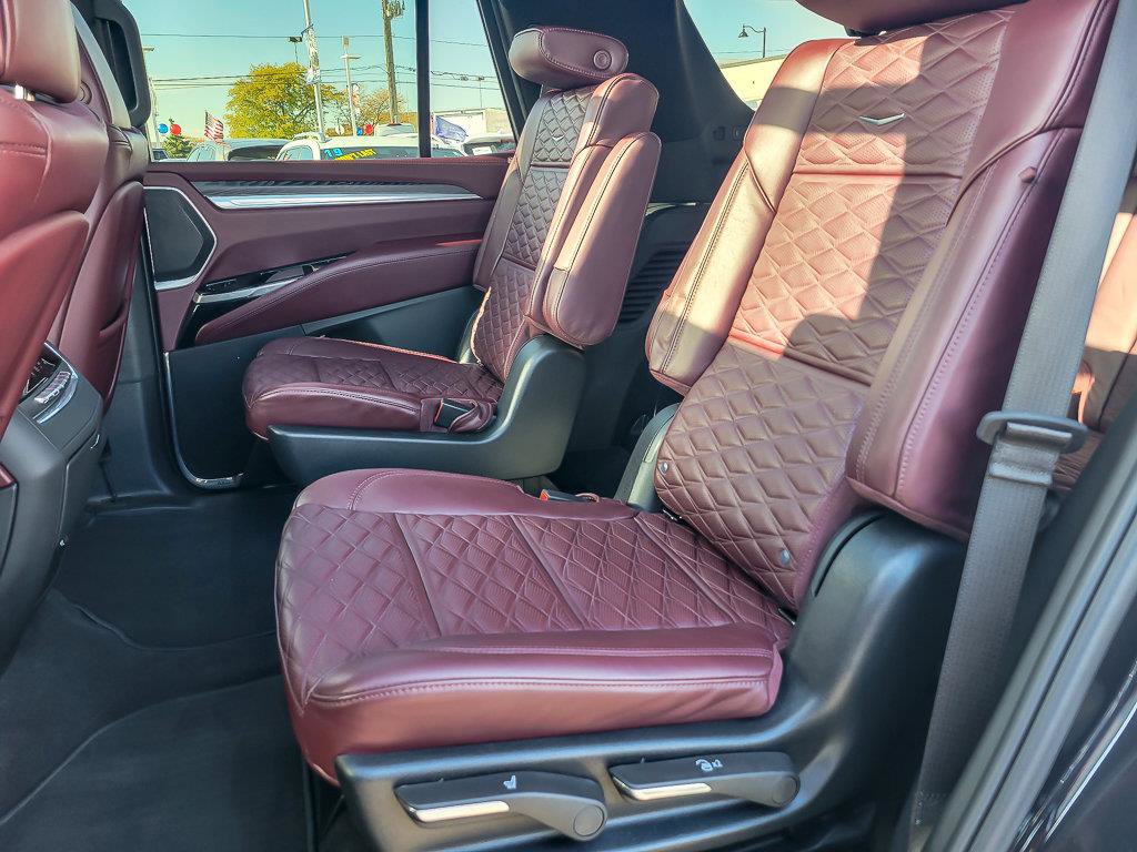 2025 CADILLAC ESCALADE - Image 17