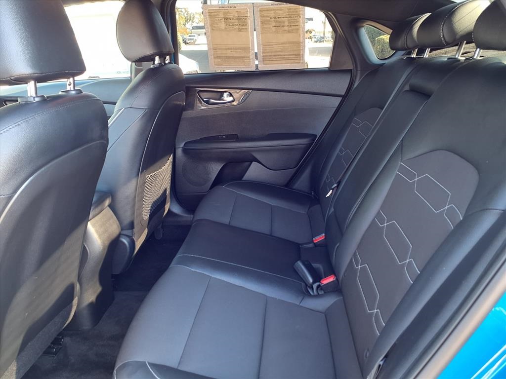2023 Kia Forte GT-Line photo 8