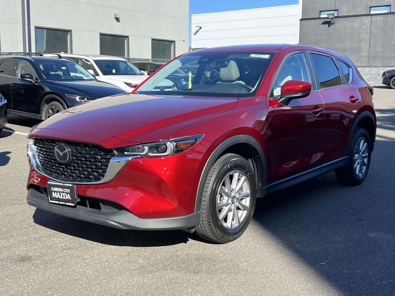 2023 Mazda CX-5 2.5 S Preferred photo 2
