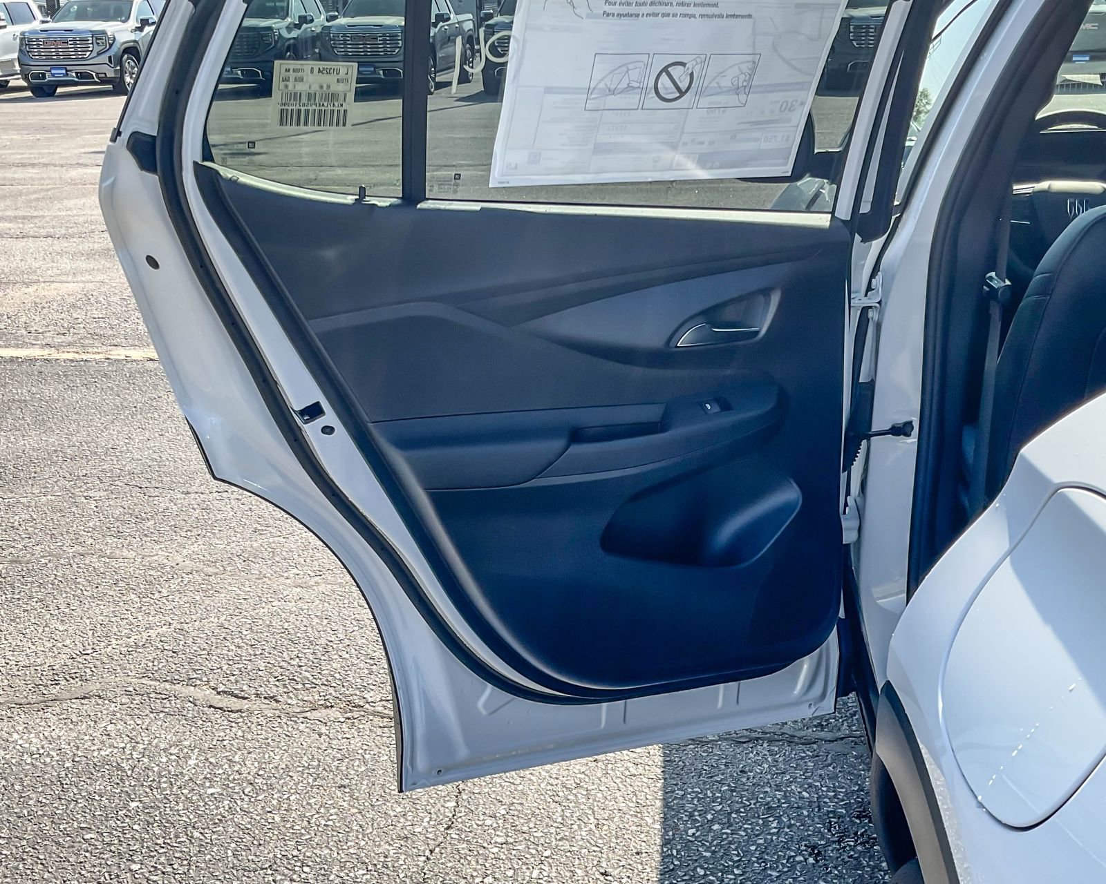 2025 Buick Envista Preferred photo 18