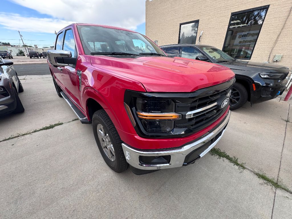 2025 Ford F-150 XLT photo 3