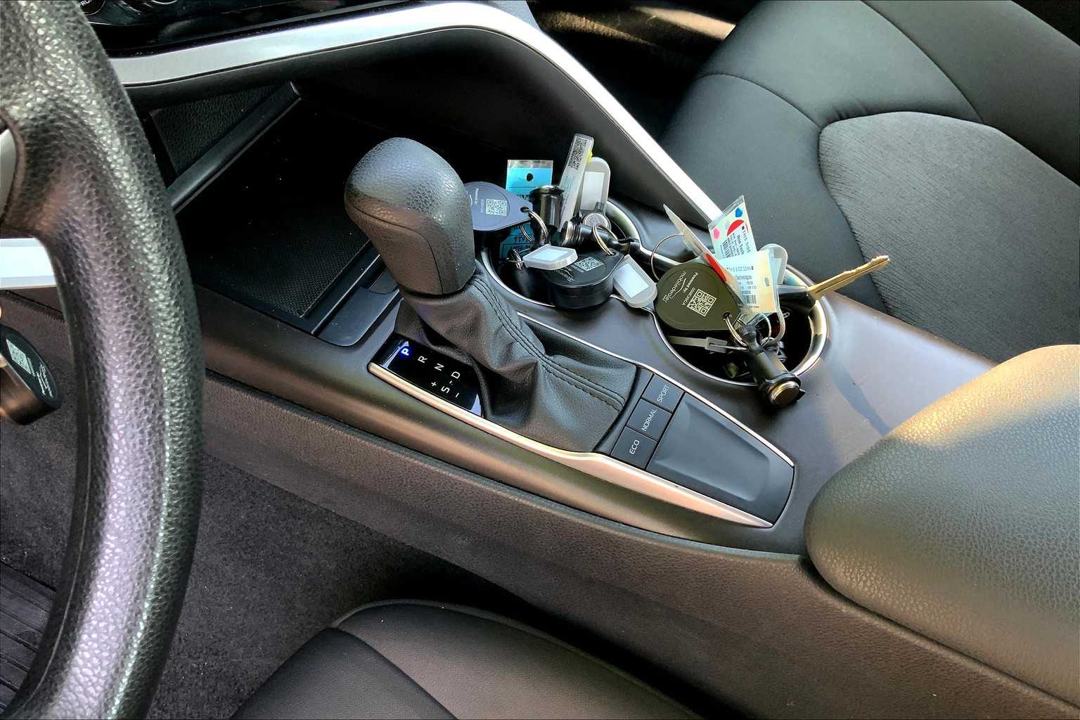 2024 Toyota Camry LE photo 14