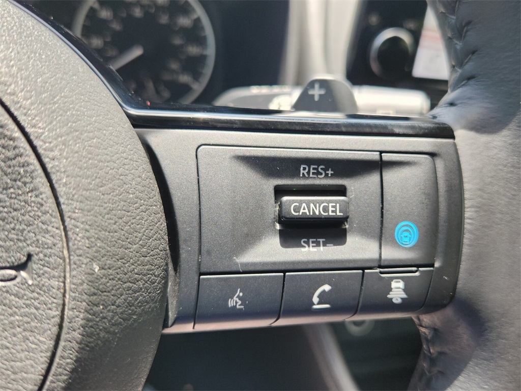 2023 Nissan Rogue SL photo 23
