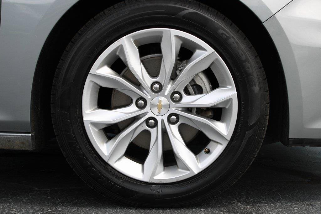 2023 Chevrolet Malibu 1LT photo 13