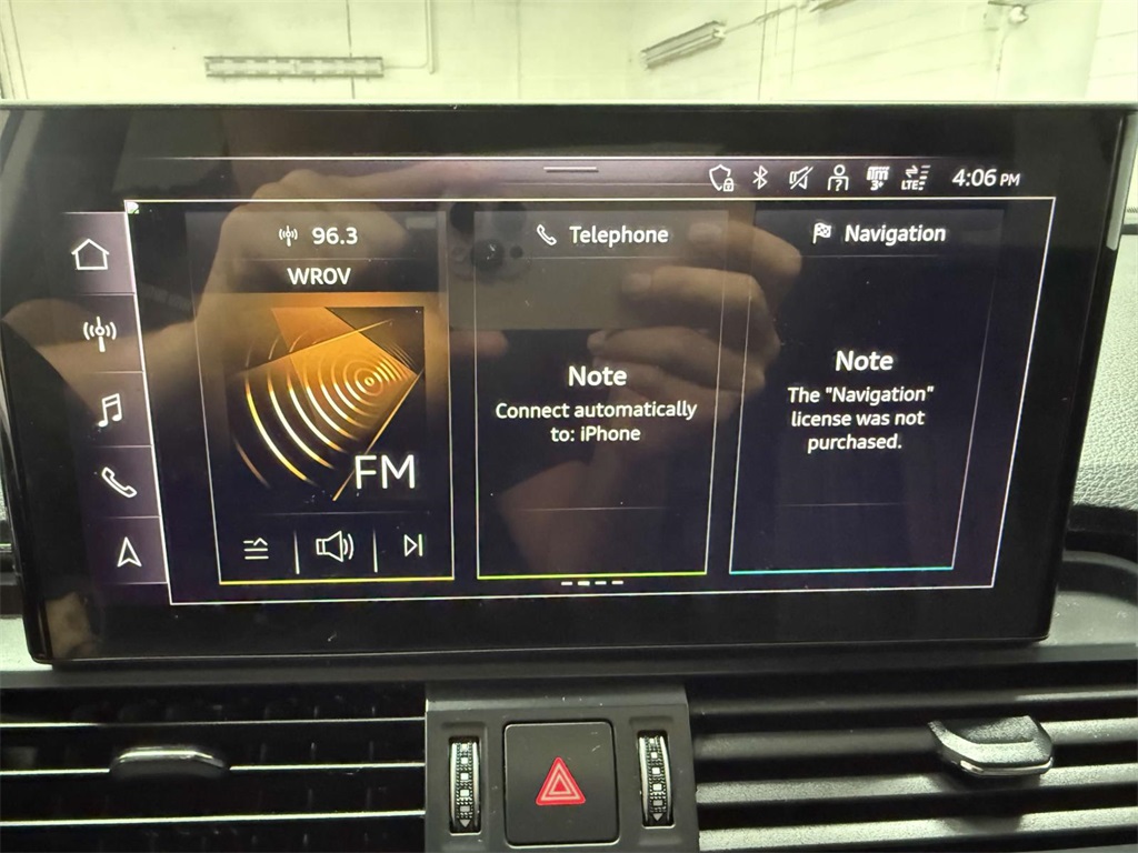 2023 Audi Q5 45 S line Premium photo 2