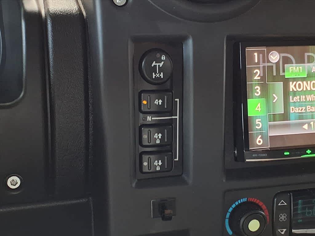 2005 Hummer H2 3/4 Ton photo 15