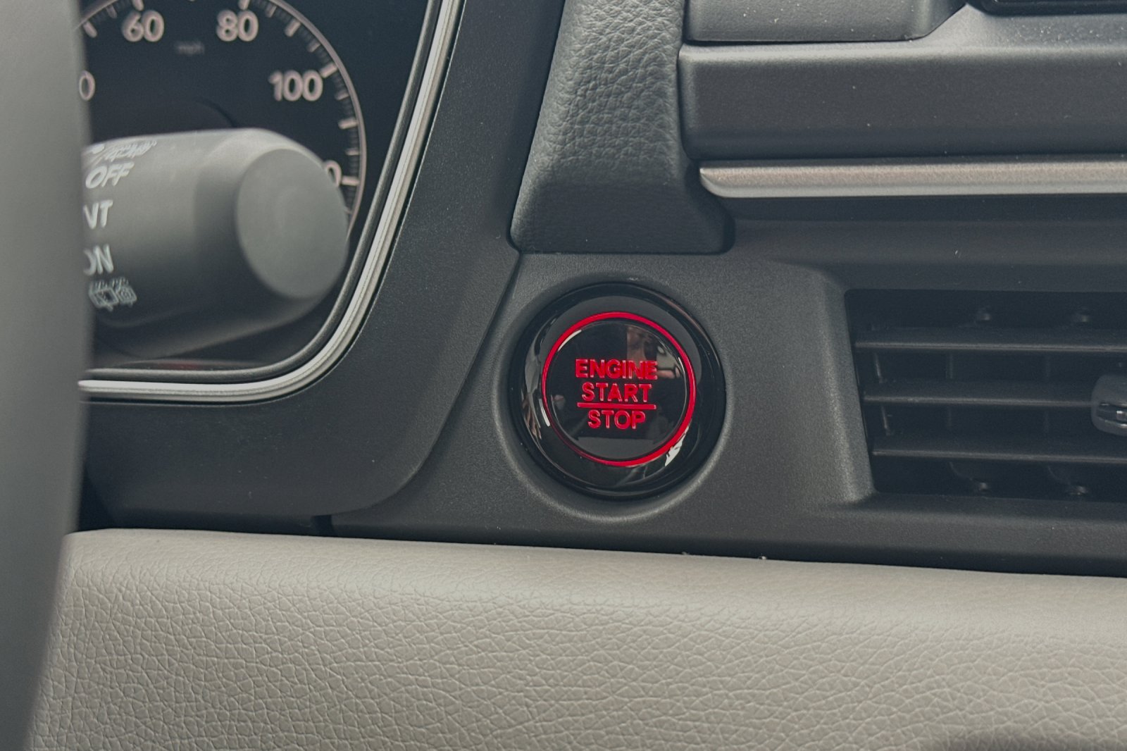 2025 Honda Pilot Touring photo 26