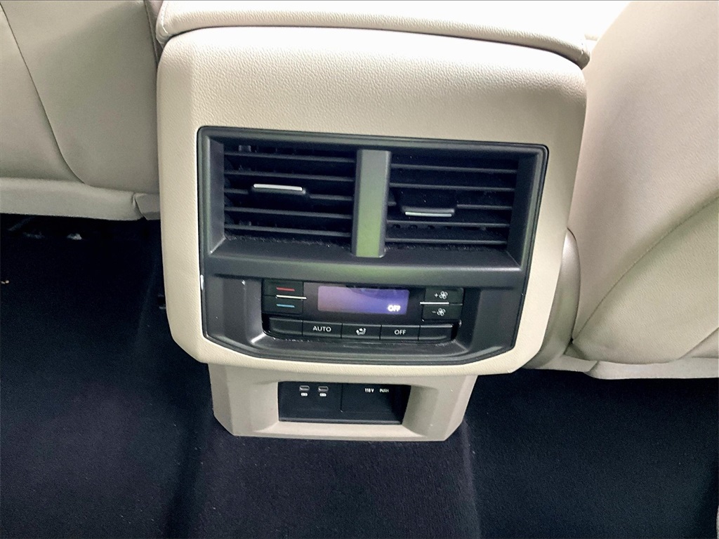 2022 Volkswagen Atlas V6 SE Technology photo 28