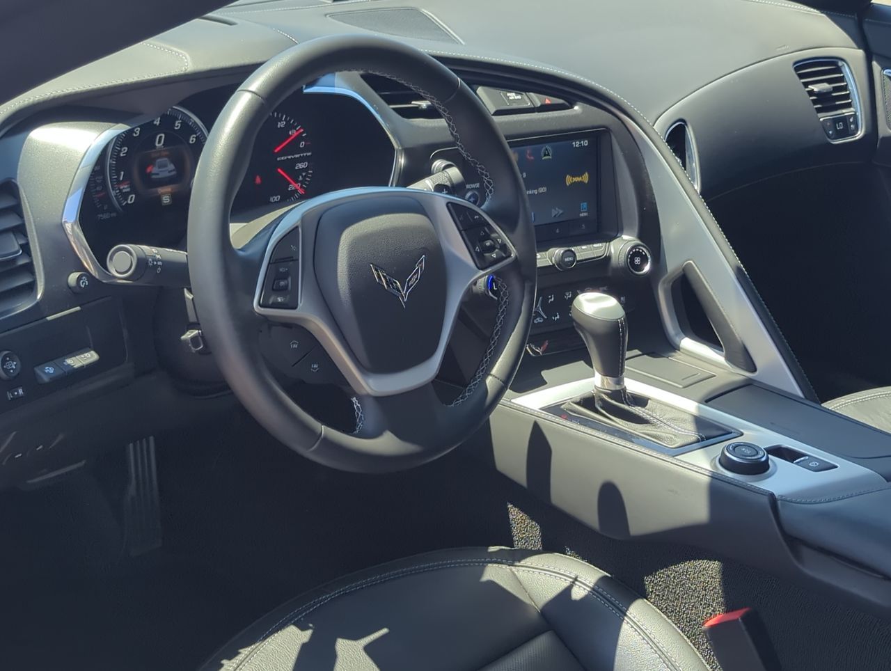2014 Chevrolet Corvette Stingray Base 3LT photo 8
