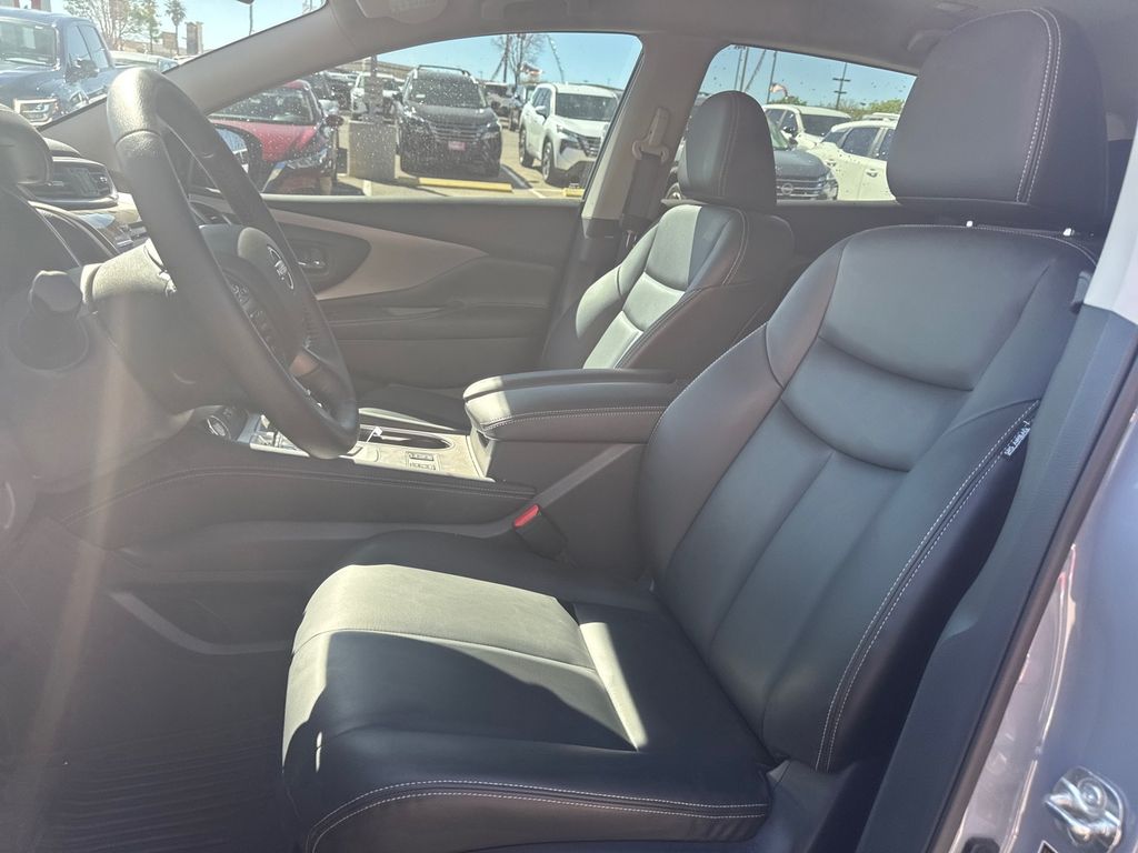 2024 Nissan Murano SV photo 17