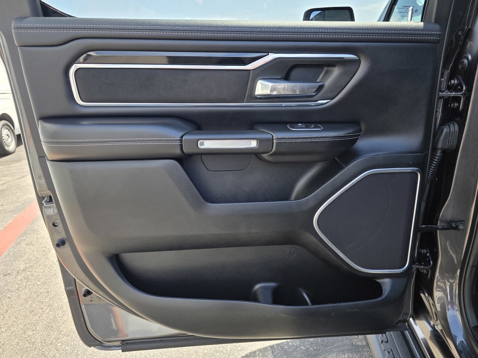 2021 Ram 1500 Laramie photo 10