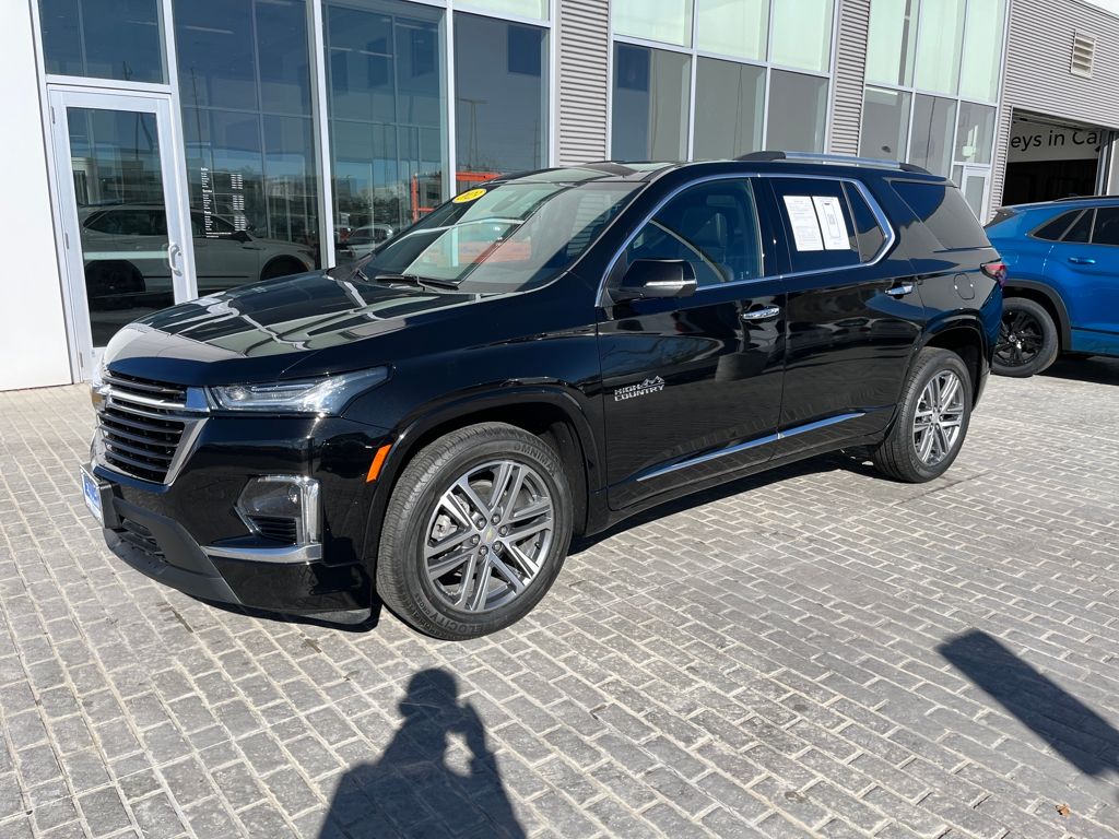 2023 Chevrolet Traverse High Country's photo