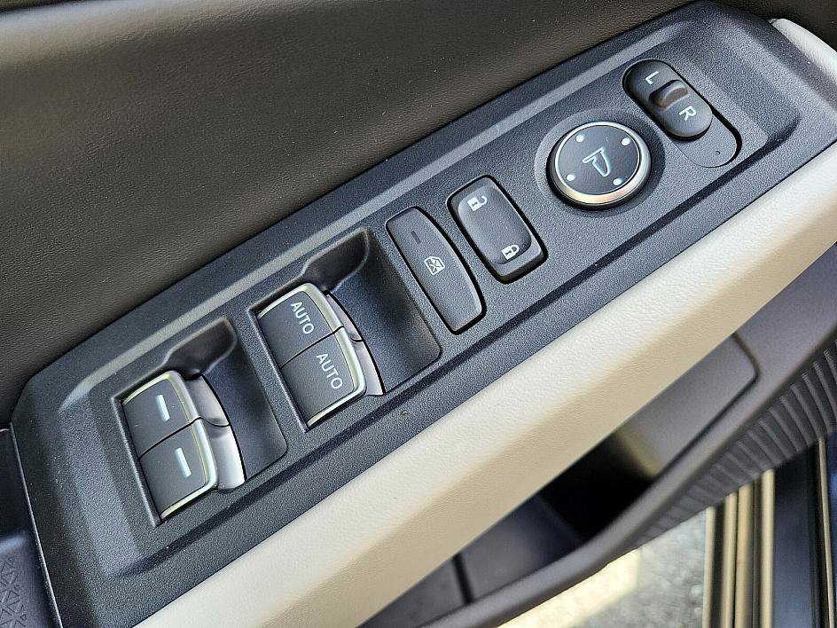 2024 Honda Accord EX photo 32