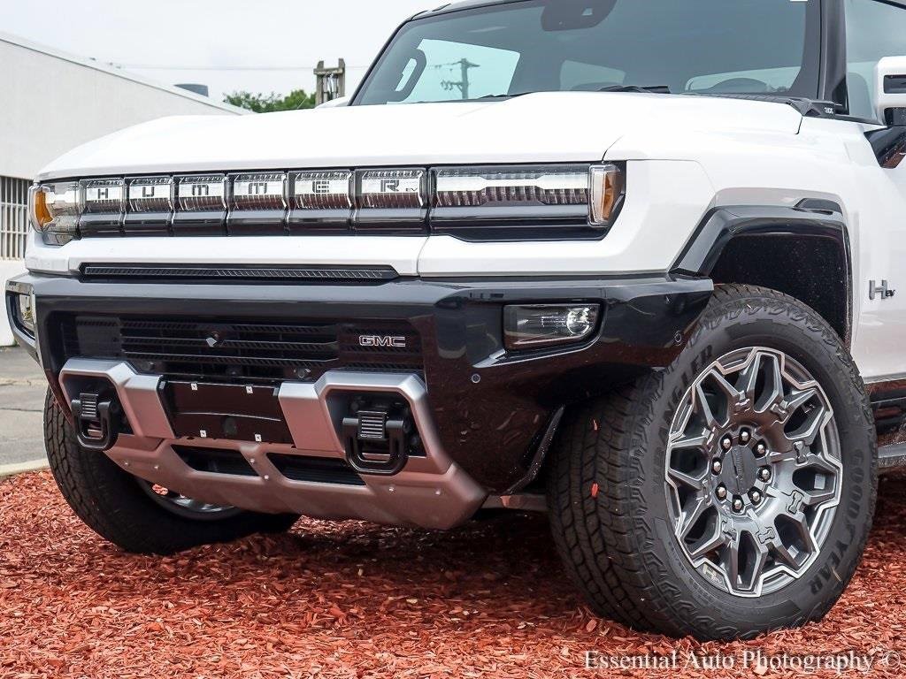 2025 GMC HUMMER EV PICKUP - Image 2