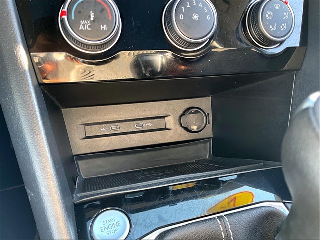2023 Volkswagen Taos SE photo 26
