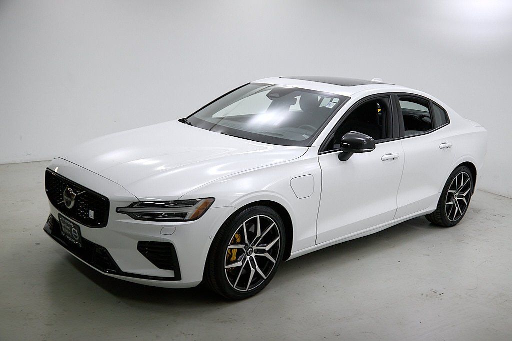 2023 VOLVO S60 - Image 7