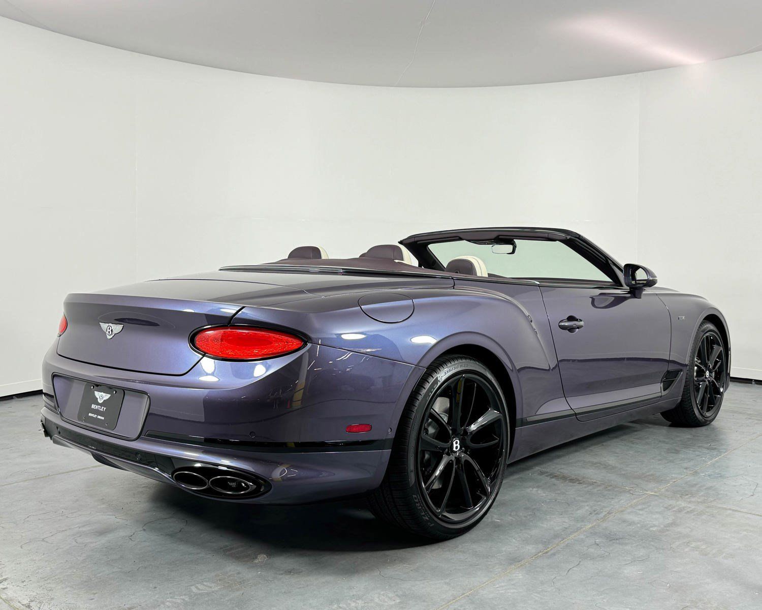 2024 Bentley Continental photo 9