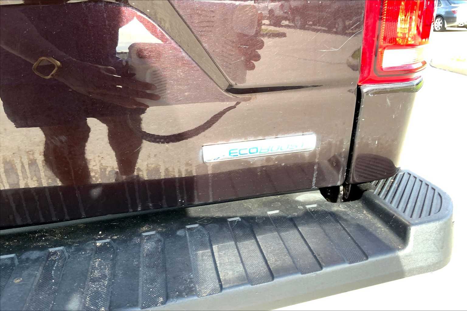 2020 Ford F-150 XLT photo 9