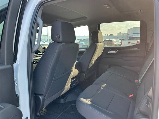 2025 Chevrolet Silverado 1500 RST photo 4