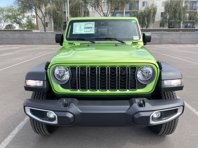2025 Jeep Gladiator Sport S photo 3