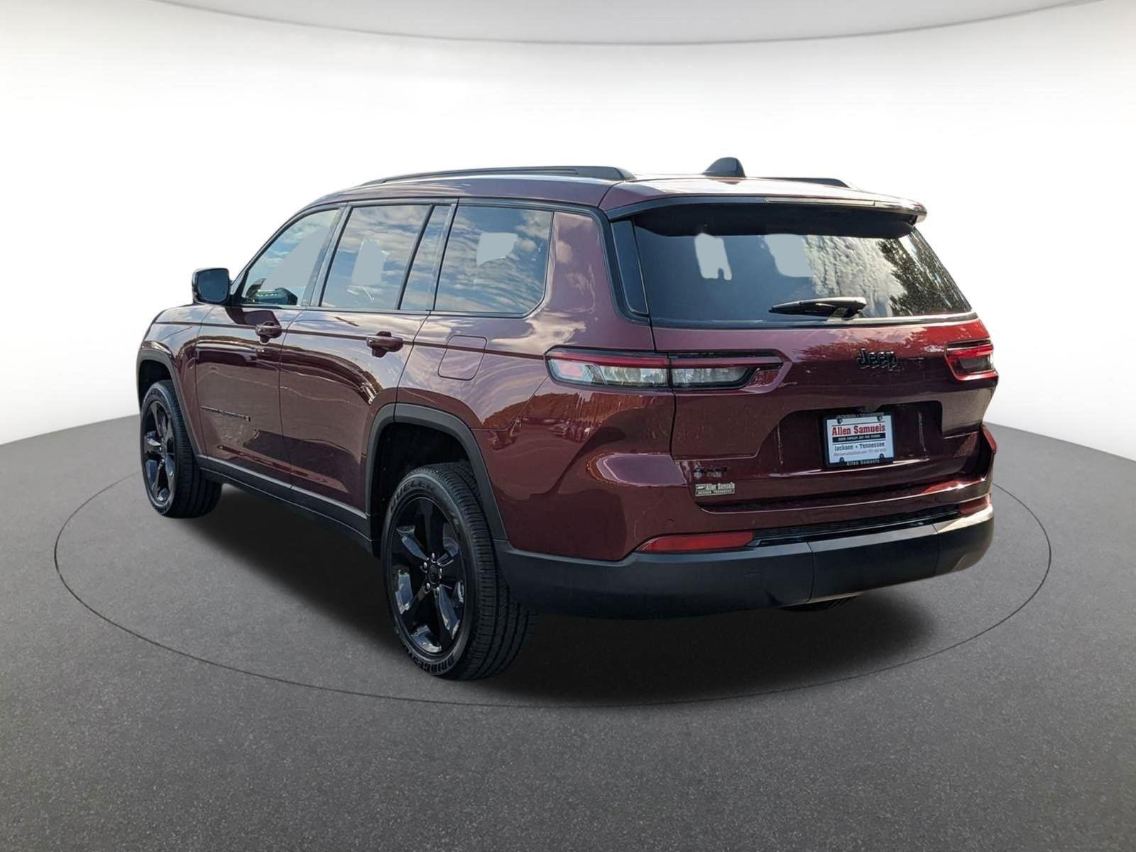 2025 Jeep Grand Cherokee Altitude photo 6