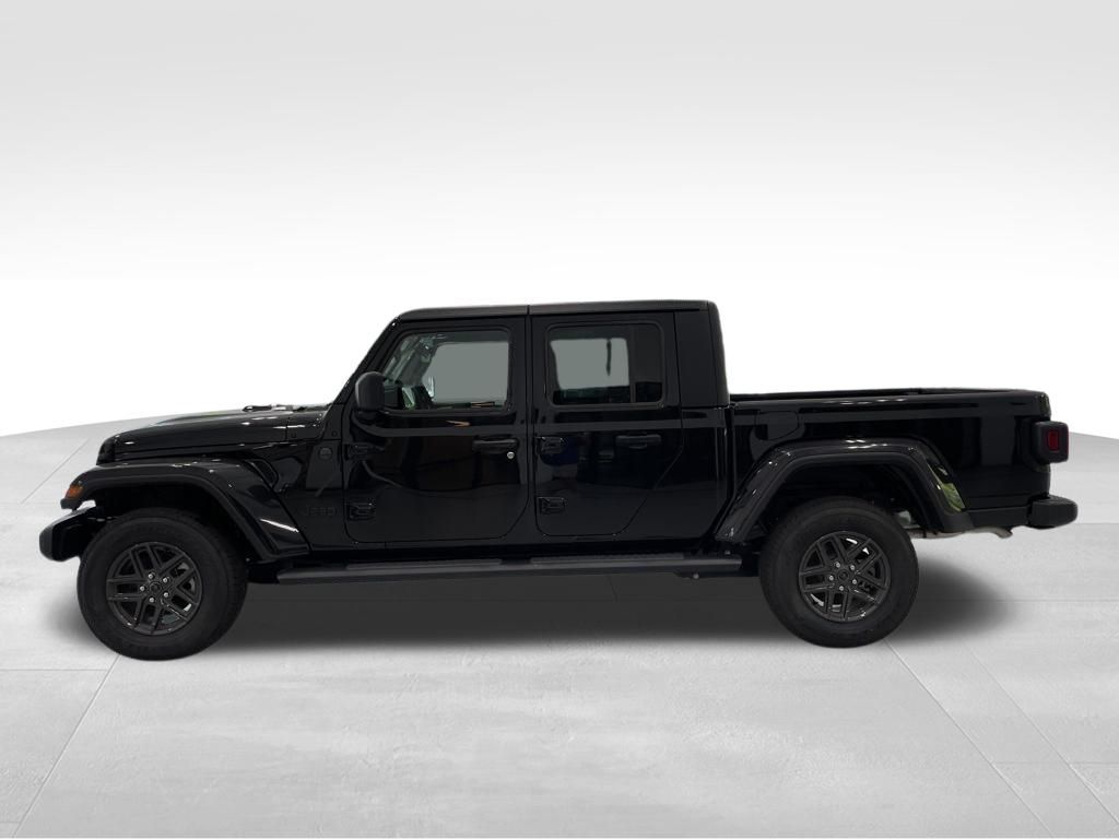 2024 Jeep Gladiator Sport photo 9