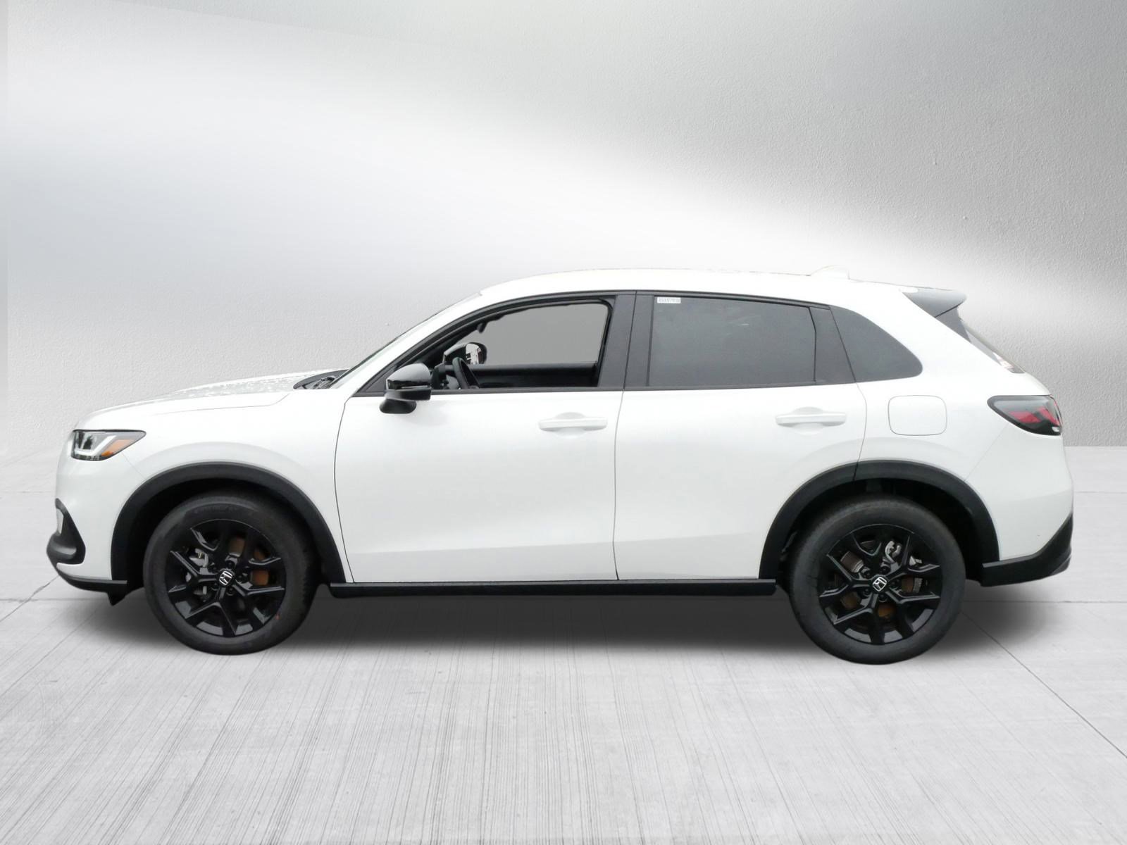 2025 Honda HR-V Sport photo 3