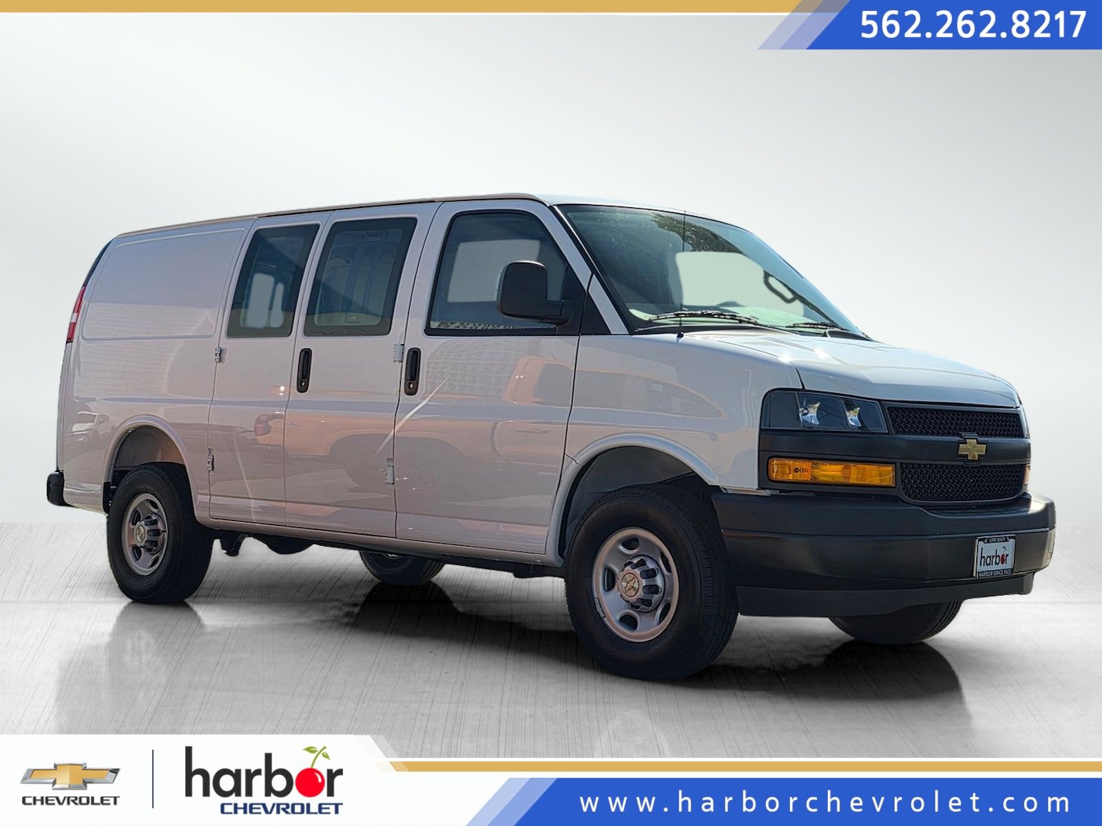 2025 Chevrolet Express Cargo Work Van's photo