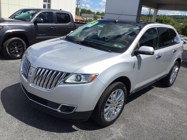 Used 2013 Lincoln MKX Base with VIN 2LMDJ8JK8DBL27571 for sale in Allentown, PA