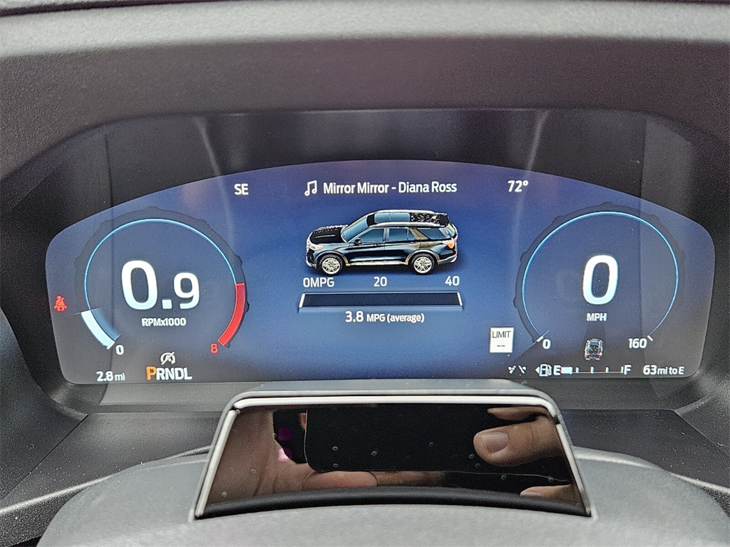 2025 Ford Explorer ST-Line photo 24