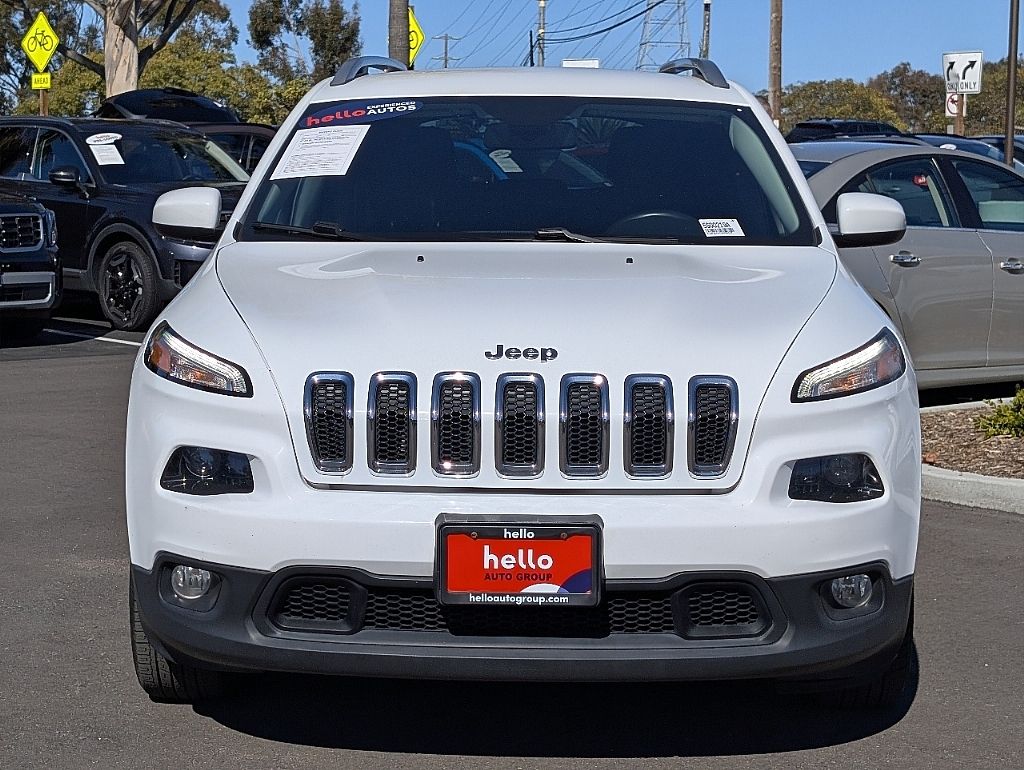2016 Jeep Cherokee Latitude photo 3