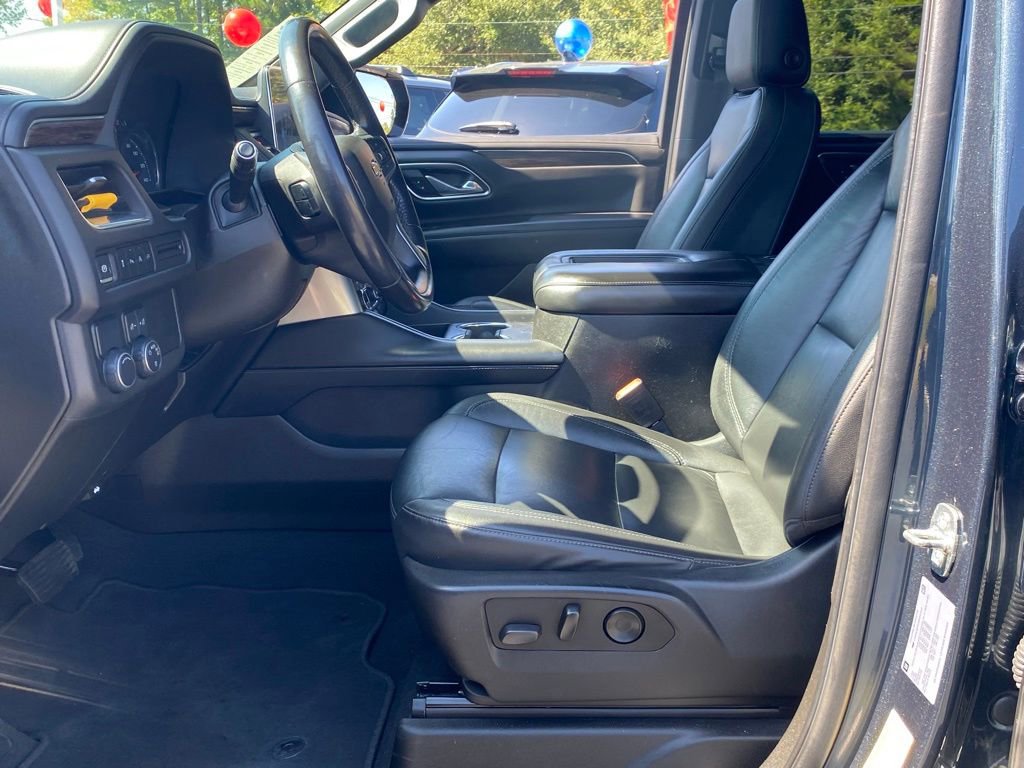 2021 Chevrolet Tahoe LT photo 2