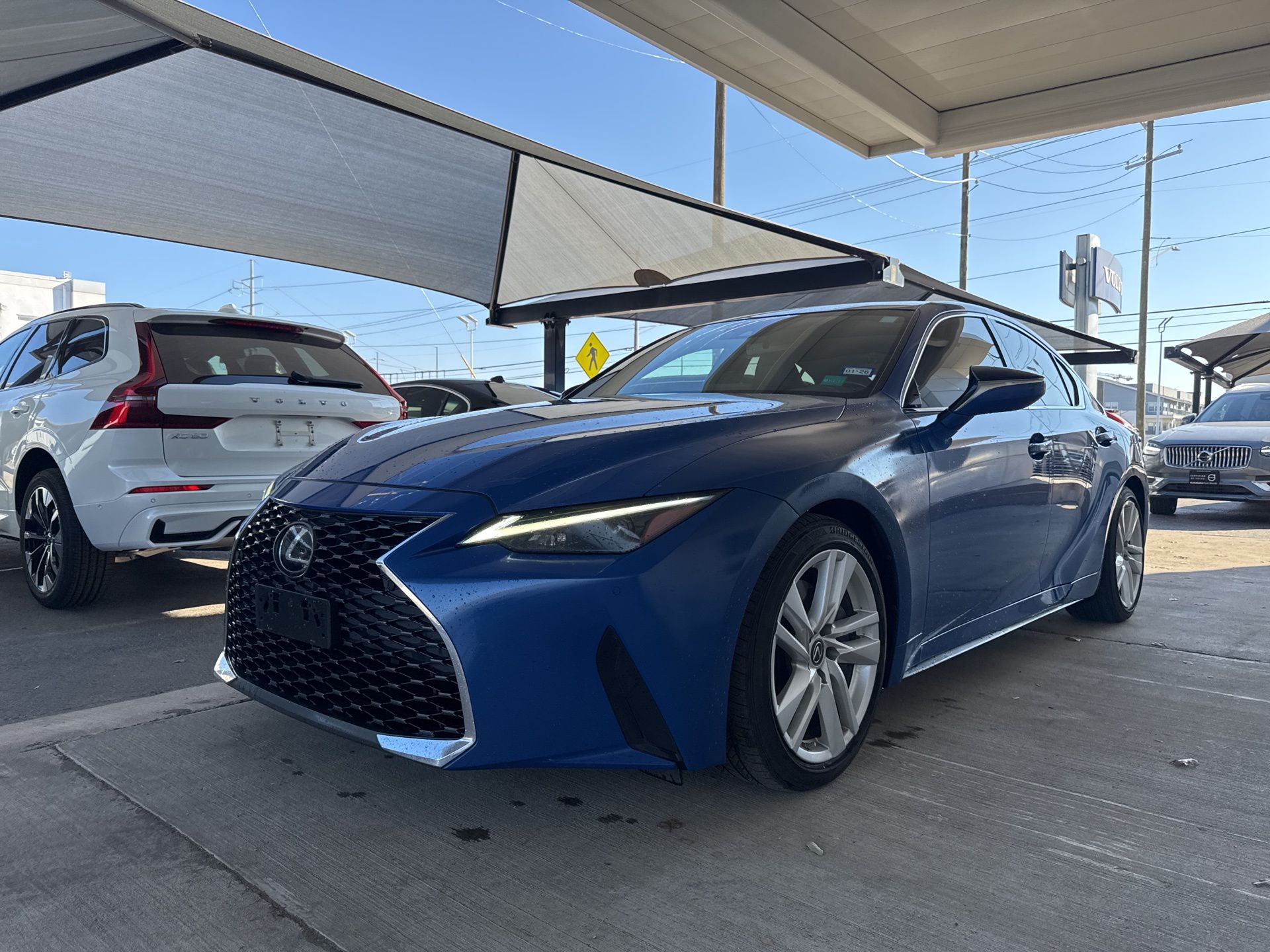 2021 Lexus IS 300's photo