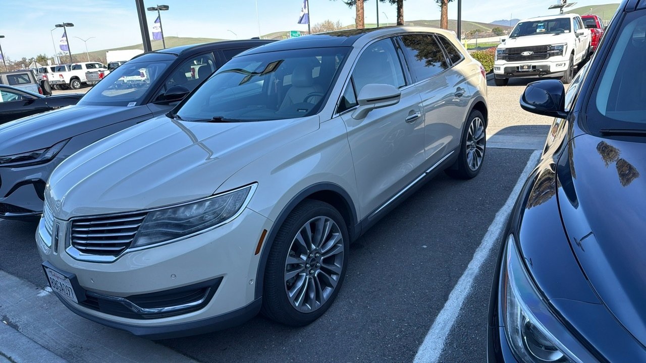 2018 Lincoln MKX Reserve's photo