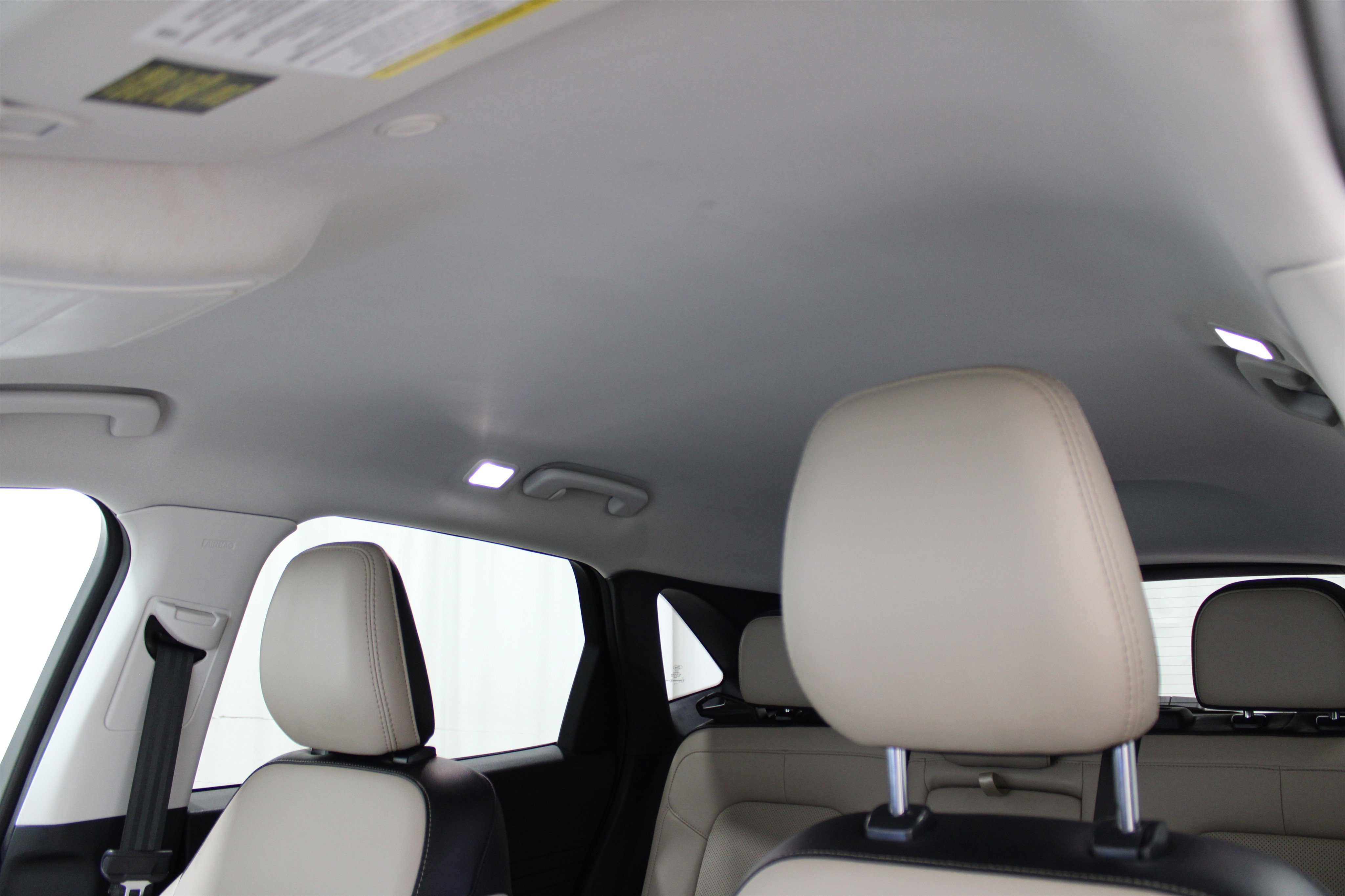 2021 Ford Escape SEL Hybrid photo 17