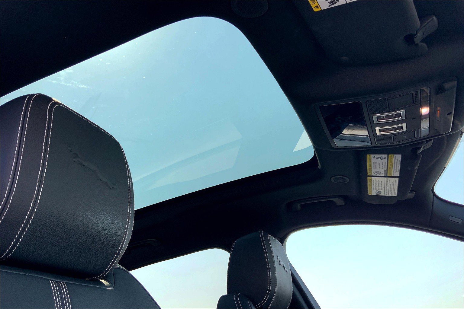 2025 Jaguar F-PACE P250 R-Dynamic S photo 23