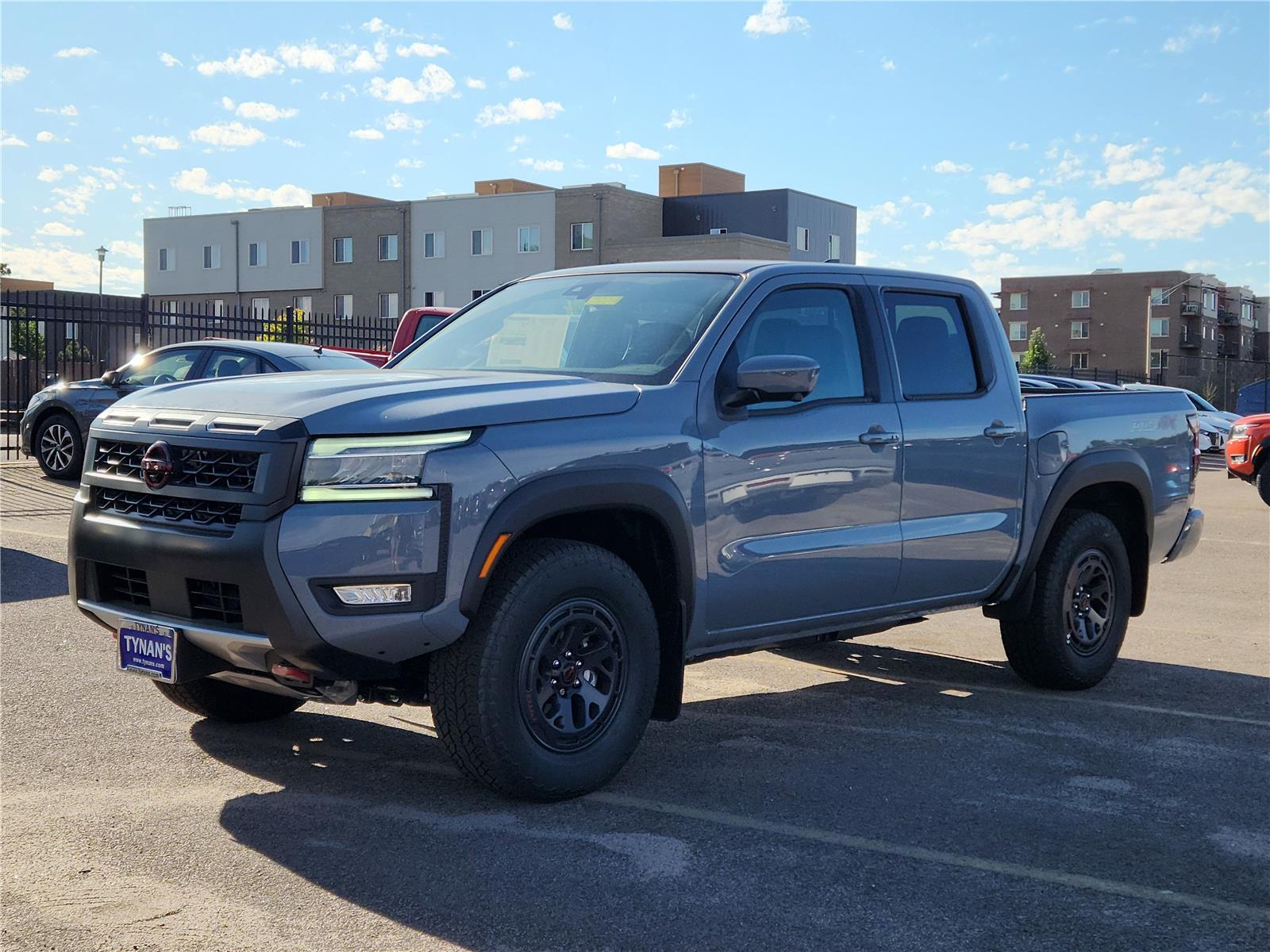 2025 Nissan Frontier Crew Cab PRO-4X photo 6