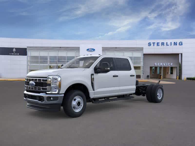 2026 Ford F-350 Super Duty Chassis Cab XL's photo