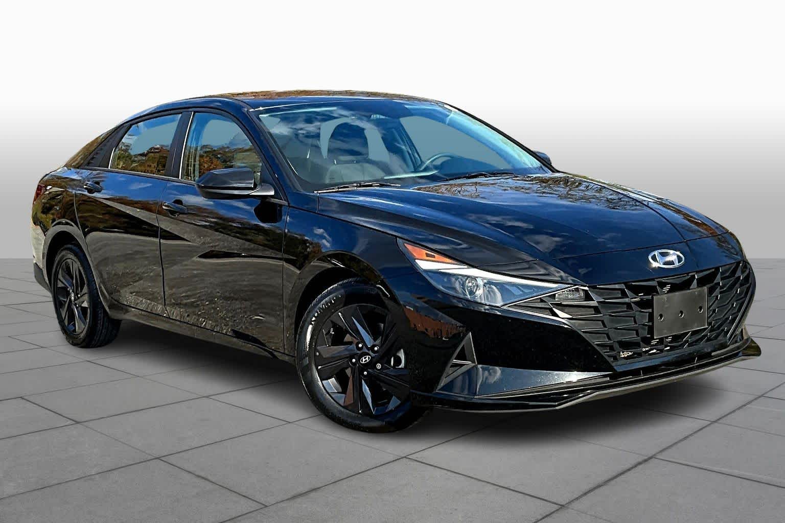 Certified 2022 Hyundai Elantra SEL with VIN 5NPLM4AG2NH071330 for sale in College Park, MD