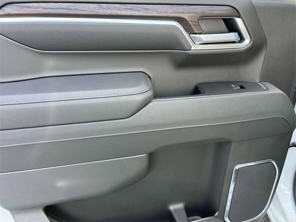 2026 Gmc Sierra 1500 SLT photo 16
